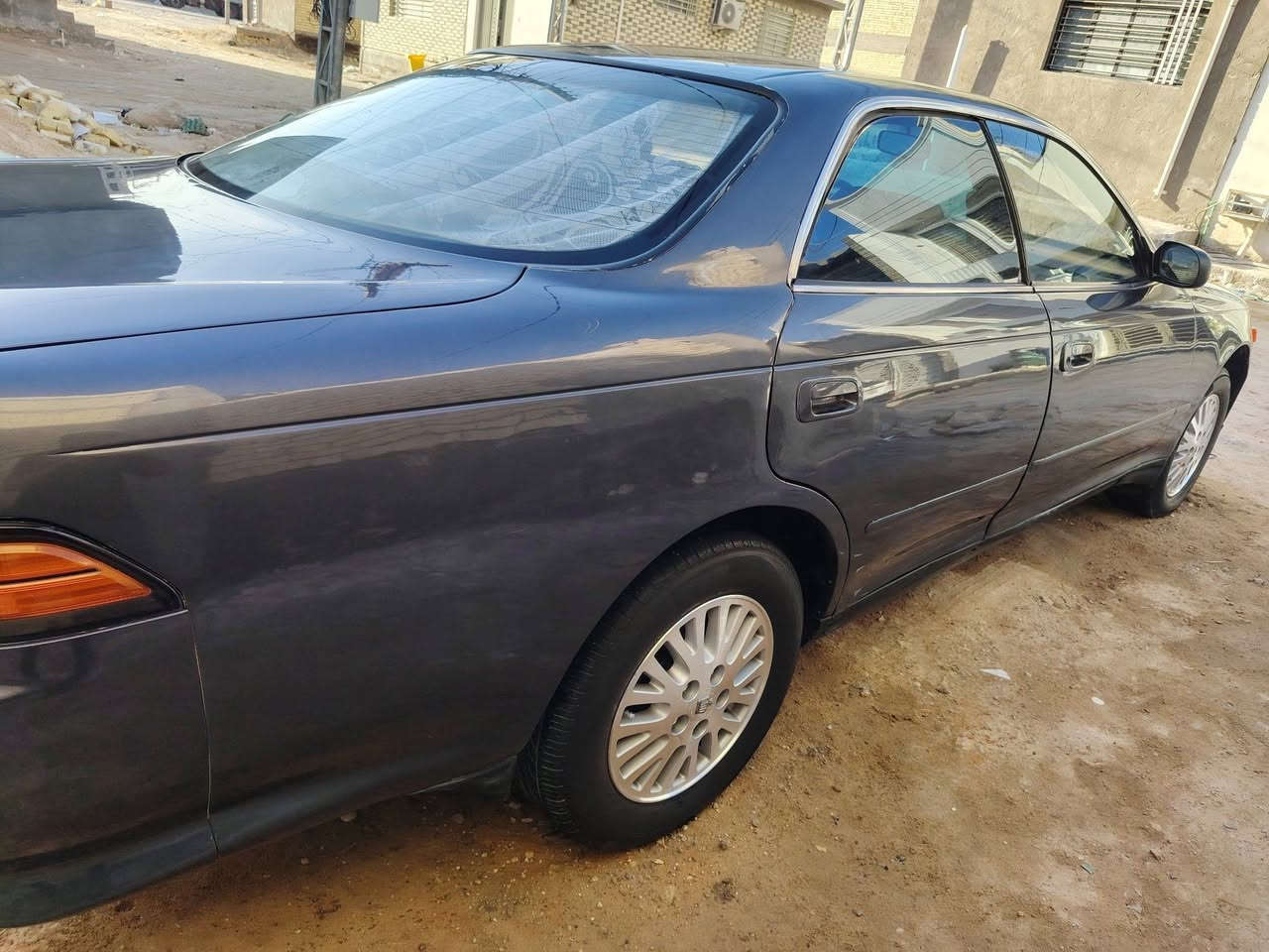 مارك مديل 1993 مصبوغه عام(جماليه)
تبريد شغال حداديه100/100 كهربائيات
مكفوله من كص ونقل جثه و الضربه القويه 
كله شغاله مكينه و كير ونجي نعمه من الله دواخل نضيفه  رقم سياره نجف دولي (67💲) وبيه مجال  رقم هاتف
***********
