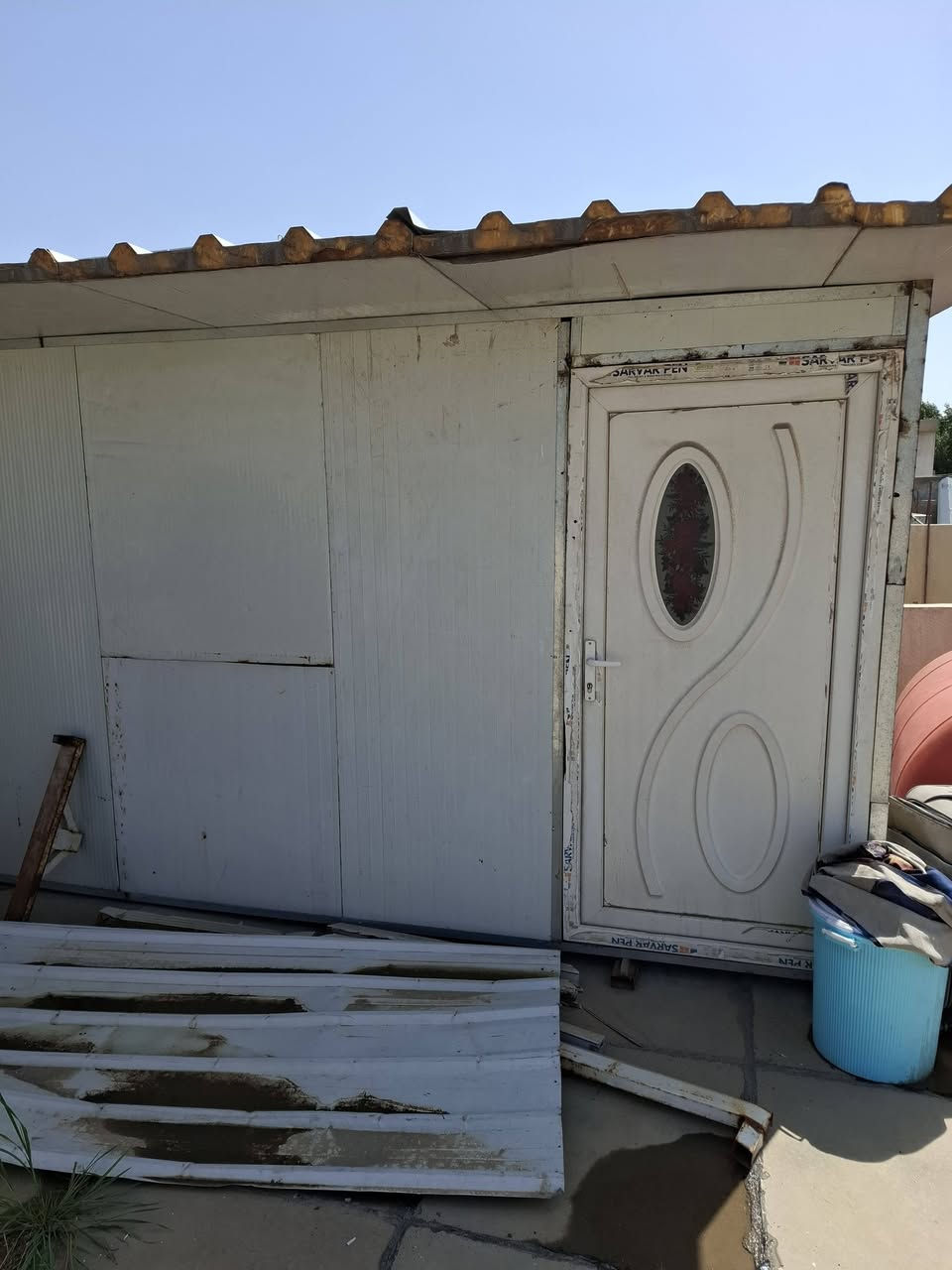 غرفه سندويج ٤في٤ ابيعهاب٢٥٠ قفل مكاني بغداد السيديه بيع مستعجل ***********
