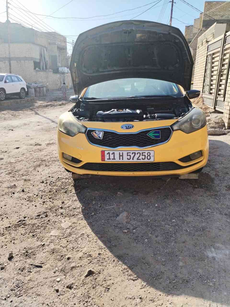 سياره فورتي مديل ٢٠١٦ حادثه بنيد وجاملغ نصف فول سويج تحكم استيرن مكينه ٢٠٠٠ كير ايتي السعر ١١٥ لاتصال***********
