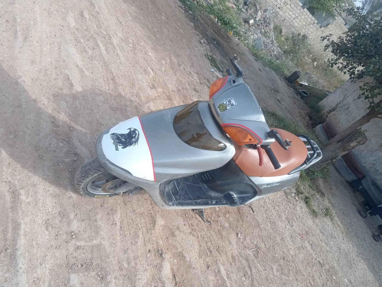 السلام عليكم
دراجه سبيسي ياباني سرعه ١٠٠ محرك نضيف شغاله سلف هندر بيه دبلات امامي تعبانه كفراته حلوه محرك ناعم ونشطه مكاني ديالى المقداديه سعرهه (175) وبيه مجال شراي يتصل (***********)
