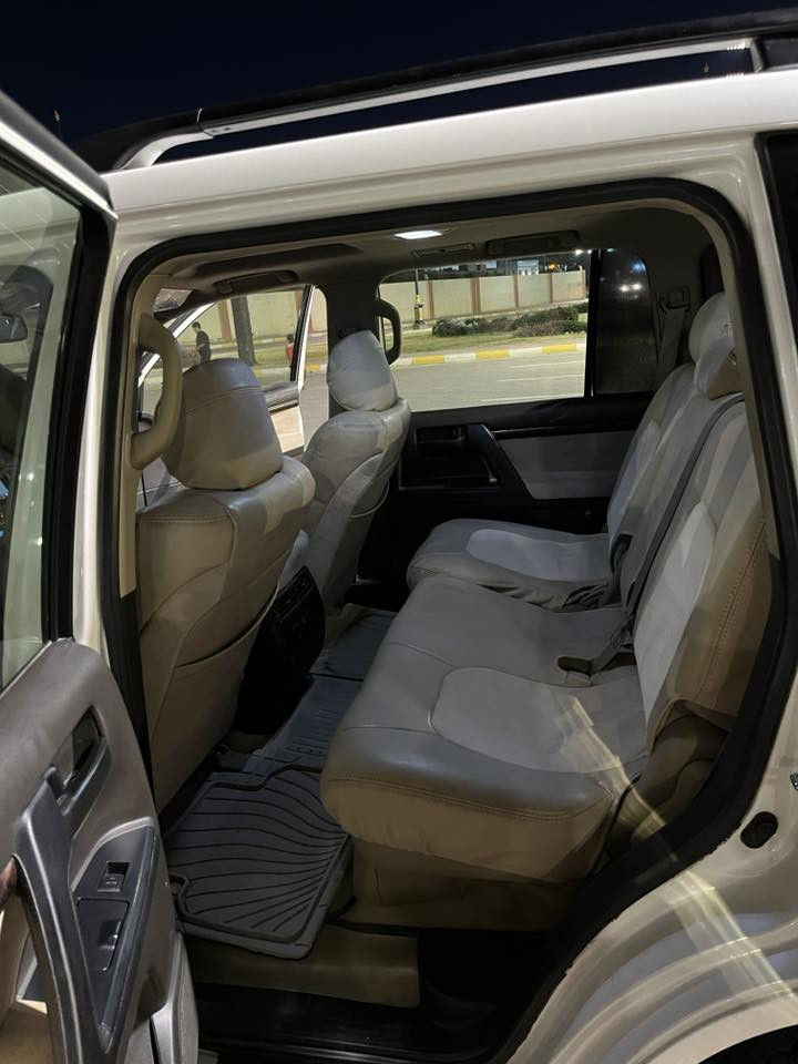 السلام عليكم
لاند كروز 2010

رقم بغداد  

السياره ستينيه بل  حقيقه أحلاه 

السياره ما ناقصها برغي السياره حيل نضيفه 

مكفوله كفاله عامه  بيها سونار 

بيها صبغ بل صندوك  الباب الجوه  شبرين صبغ 

ولقماره بيها جلح بصيط غير هاذ الشي مكفوله كفاله عامه 

مكان السياره 

لانبار الرمادي 

السياره معروضه 

29 جوه السوك ماكو هيج نضافه بهيج سعر 

متواجد اتصال عله هاذ الرقم 

*********** 

والله يرزق الجميع
