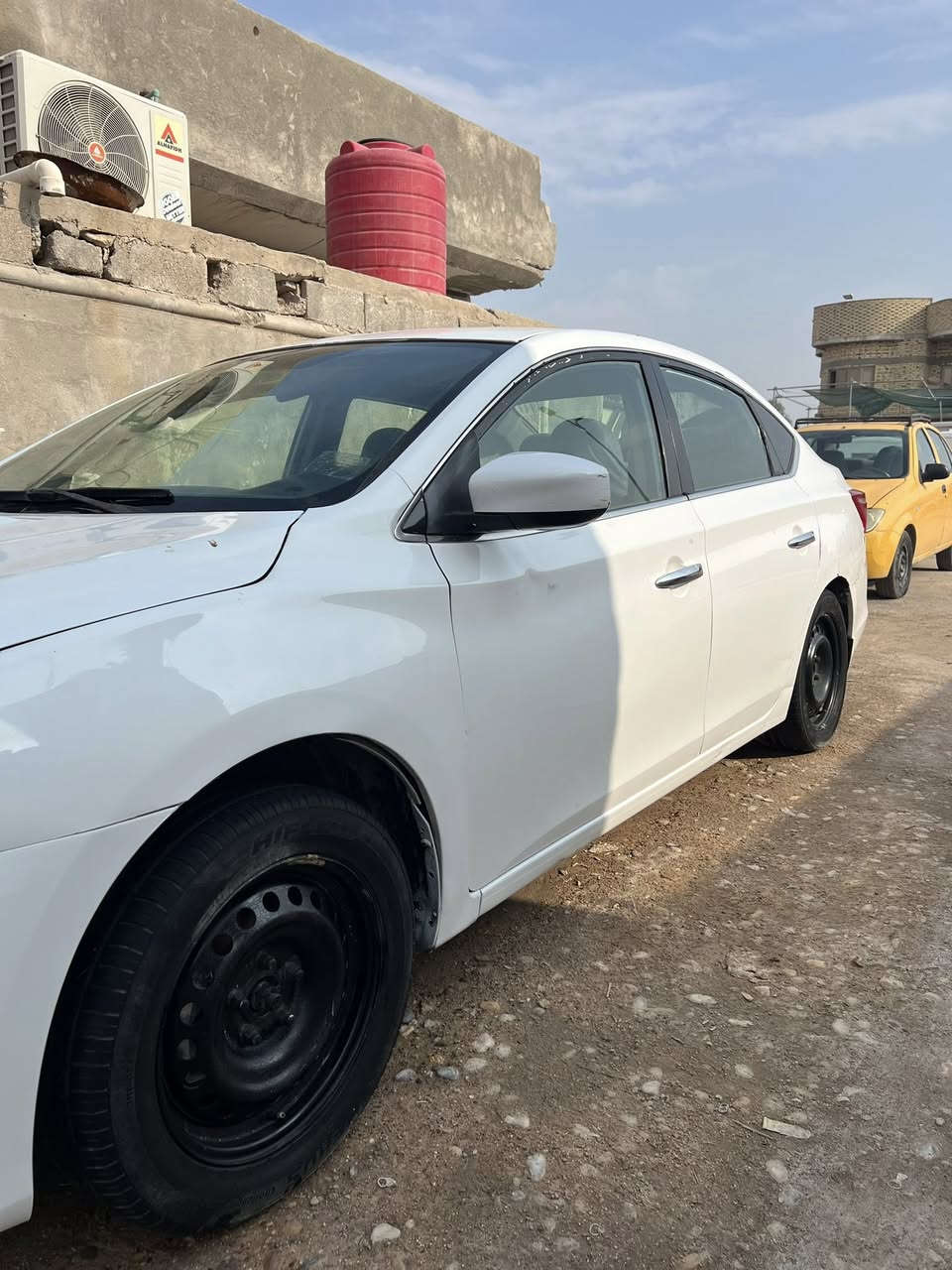 السلام عليكم .
نيسان سنترة مديل 2016وارد امريكي حادثهه بنيد واجاملغ  بدون دواخل او الغود  السياره كامله من كل النواحي رقم ذي قار راعيهه بلبصره ومكانهه بصره تحويل ثاني يوم  من لبصره ::لسعر93ورقه
للتواصل:***********
