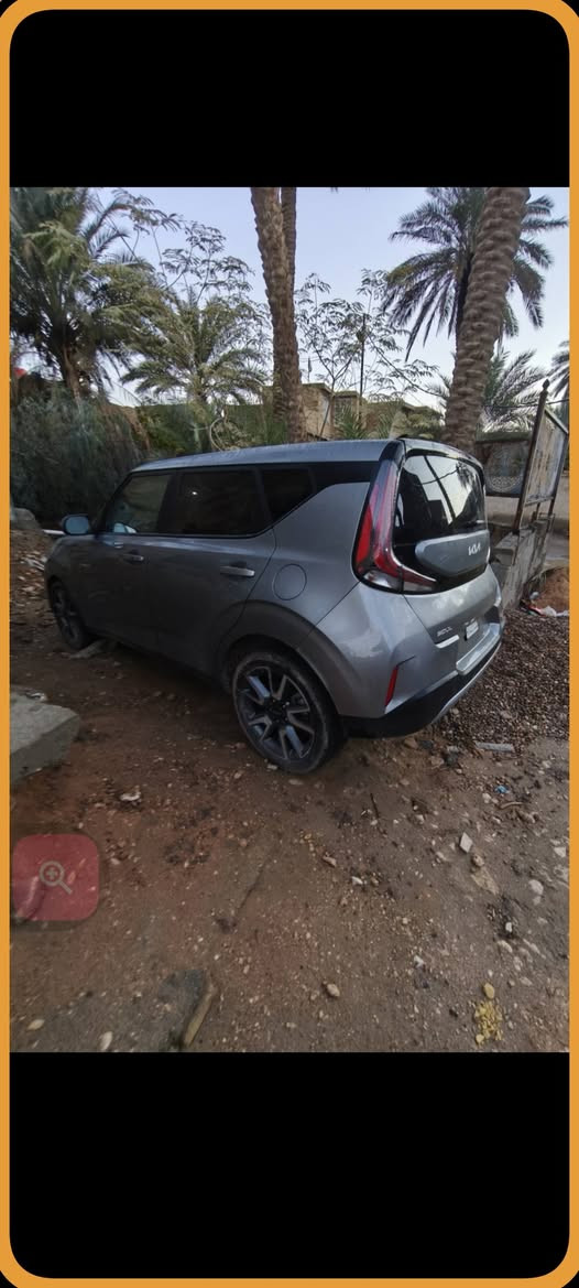 السلام عليكم كيا صول 2024 فول مواصفات EX ديزاينر وارد امريكي محرك ٢٠٠٠ دوش  
مواصفات 
فتحه  وداخل مشمشي مميز 
بصمه ابواب وتشغيل عن بعد 
كسنات جلد تدفئه كرسي كهرباء 
ويل حجم 18 سبورت 
رادارات  360 امامي خلفي جانبي 
شاذه كبيره 12.3 وكامره خلفيه وكار بلي  ودشبول دجتل 
لايت وبكلايت LED 
وبعد بيها هواي مواصفات 
الحادث كما موضح بالصوره تقريبا داخله كلين السياره فقط بيها صبغ رش فقط اثر التحميل بالجنطه الخلفيه 
مكاني حله السياره بدون رقم 
تفاصيل اكثر *********** واتساب
