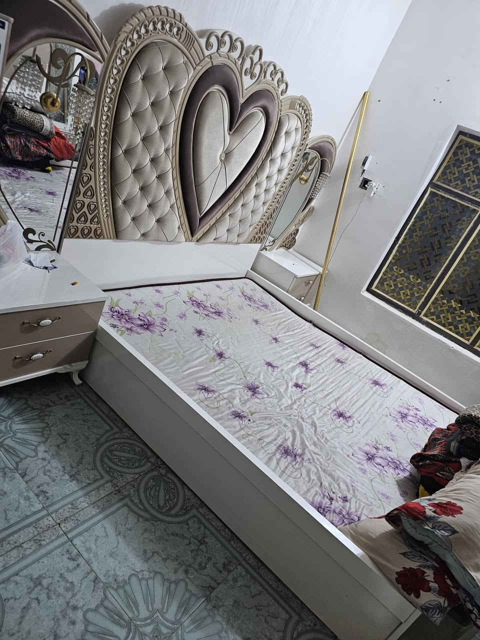 غرفه ضخمه جدا شغل درجه اولئ 800بيه مجال بسيط ماخذيه مليونين وربع عنوان كربلاء باب بغداد حي الحوراء


**إذا كنت صاحب هذا الإعلان وتريد حذفه لأي سبب، رجاءا أرسل رسالة إلى الدعم الفني**