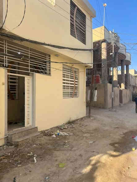 الدار للبيع ركن المساحة 60متر طابق ونص                             البوبيات قبل اسواق برتقالة عامود 53 
السعر 115 مليون 
***********
