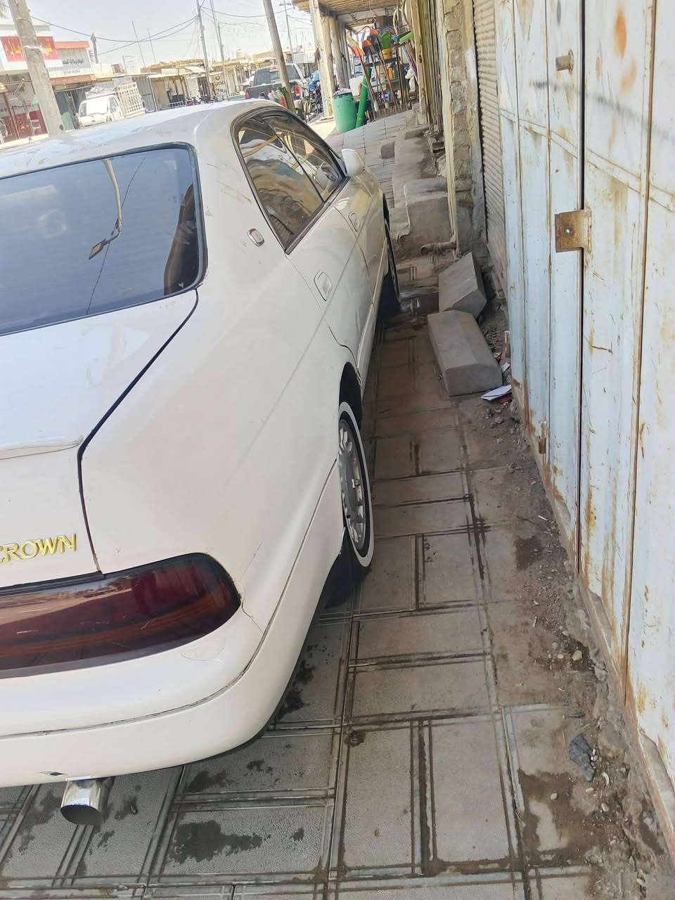 سلام عليكم بطه للبيع كير ومكينه جدد حداديه جديده رقم واسط تبريد شغال ثلج مكان السياره واسط ناحية الاحرار مكلف بالنشر الاستفسار على الرقم ***********
