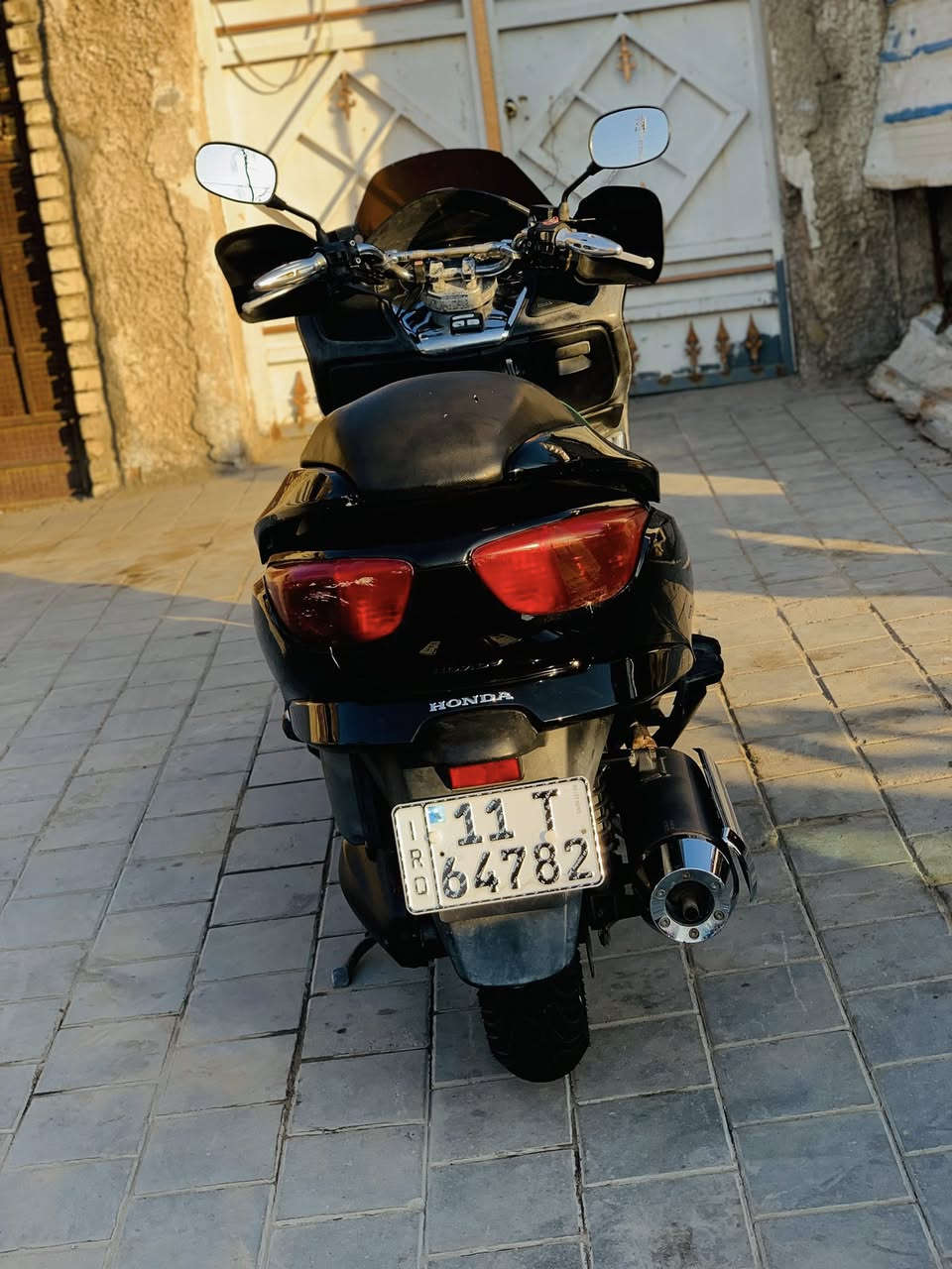 البيع فورزه عميه بلاد دراجه مكفوله عام سماعت شغاله بلاديه منضومت زنون  دراجه مرقمه بسمي تحويل ثاني يوم رقم نكليزي هزه جديده سنويه جديده دراجه ماشيه 34 مابيه اي نقص كله شغاله سعره ب17 ورقه وبيه مجال ***********
