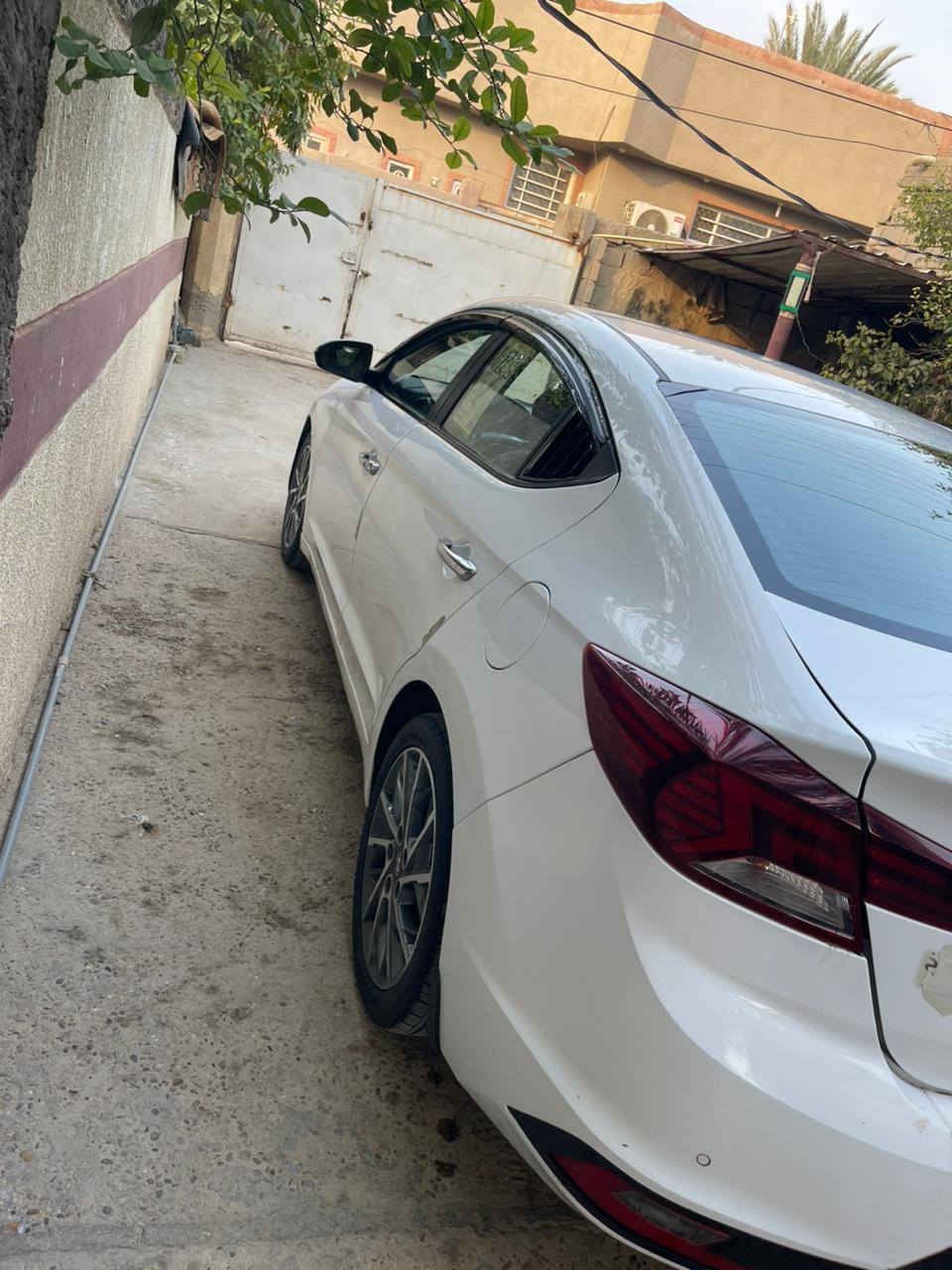 السلام عليكم النترا خليجي 2019 فول واحد عل واحد جاهزه من كلشي رقم بغداد تحويل مباشر
جديده حداديه تخم تاير تبريد كله جديد بيهه نص باب صبغ بدون دواخل فقط ولباقي كفاله
مكاني بابل مركز السعر 155  وبيهه مجال
***********
***********
