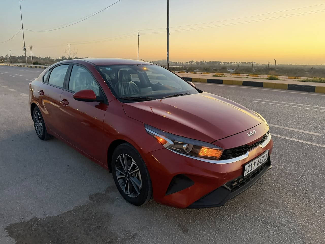 السلام عليكم
فورتي موديل 2023
لبيع بسعر مناسب 
حادث السياره بيه شويه بالباب الخلفيه ودور مال الجاملغ الخلفي الايسر وصور حادث مرفقه بالمنشور 
وبيه صبغ قطعتين الجاملغ الامامي والباب الايسر
السياره بدون ايرباك وبدون دواخل 
السياره رقم بغداد باسمي 
السعر137 وبيه مجال 
مكان سياره بابل نادر 
***********
