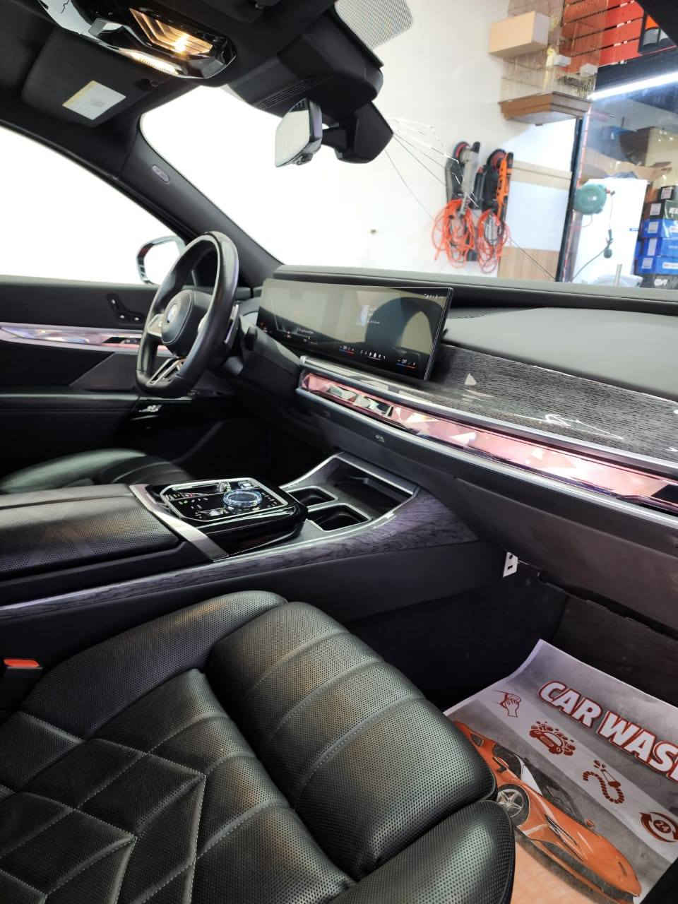 بي ام دبليو 2023 / الكرستالة
BMW 740i 2023 – M Package

السعر  6,25 $ / ٦ شدات وخمسة وعشرين 

وارد أمريكي حادث دعاميات فقط ومبدلات جدد وكالة 
بدون أي ضرر ولا أي صبغ أو تعديل مكفولة ما عدا الدعاميات
رقم بغداد 

 المواصفات 
اللون أسود مات ( مميز) 
مغلفة PPF
• محرك 3.0 تيربو – 6 سلندر
• كت M Sport كامل
• جنط M 21
• ليزر لايت
• سقف بانوراما
• كاميرات 360
• أبواب شفط
• دخول وتشغيل ذكي
 الداخلية:
• شاشات iDrive
• كراسي جلد كهربائية تبريد + تسخين
• إضاءة داخلية Ambient
• ستائر كهربائية
• صوت Harman Kardon
• تشغيل عن بعد
• ايبادات خلفية في الابواب 
. تخم تايرات جديد 

رادار – نقطة عمياء – مانع تصادم – تثبيت سرعة ذكي – بارك أوت – قراءة لوحات

***********
‏‏
