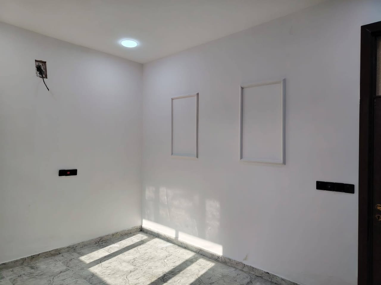 متوفر دار للبيع البوعيثه مجمع السلطان الثالث 50 طابقين زيرو
سعره جدا مناسب. 82

***********
