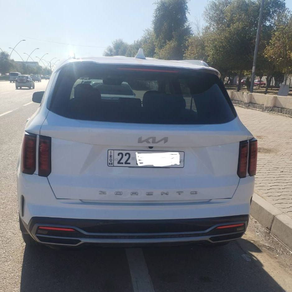 كيا سورنتو موديل 2022 
بدون صبغ او تبديل

فول عدى الفتحه
بصمه
كامرا
رادار امامي جانبي
كشن جلد + كهرباء
تدفئه كشن
تحديد مسار
تحكم استيرن
شاشه كبيره
ماشيه 80 الف

للاستفسار
هـ / ***********

