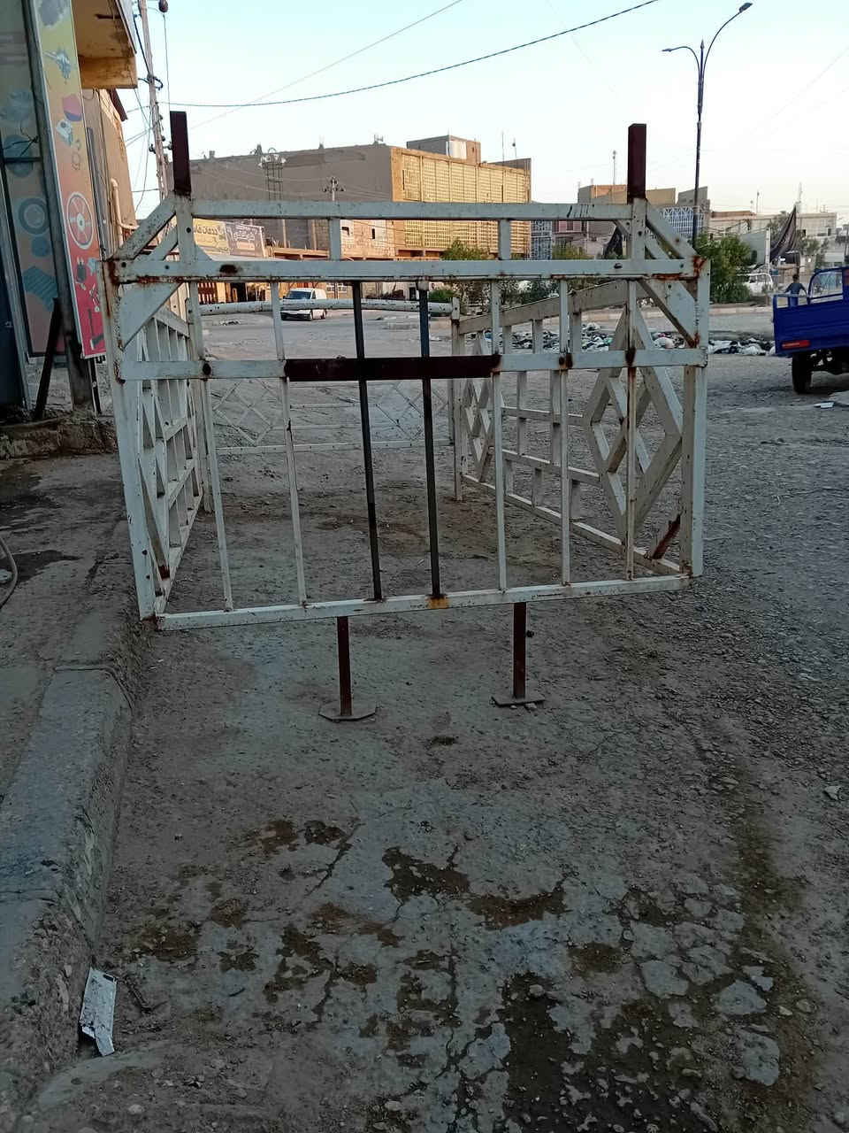 محجر فحل للبيع ديوانية حي العصري 
السعر 200 وبيه مجال ***********
