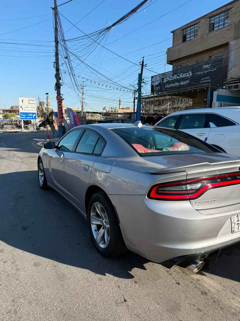 سلام عليكم جاجر موديل 2017 ماشيه 130 مامشتغل ع خط استخدام شخصي بدون دواخل بدون معجون بل عراق بابين محرك 6 سلندر مكان سياره بغداد الرصافه رقم هاتف *********** مامتواحد ع فيس
