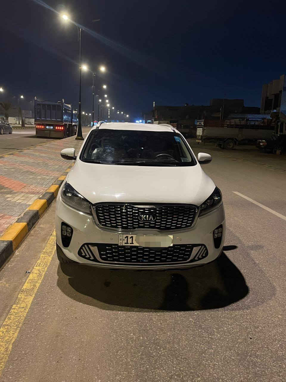 سلام عليكم سورنتو موديل 19شكل20سياره للبيع تجي وتشوفه وبسمي
مكينه 6سلندر 
كير 8نمر ثلاث قطع تبريد 
حساسات امامي خلفي شاشه كبيره مواصفات سورنتو سياره خير من الله تجي شوفه وبيك خير وتدلل مكاني نجف رايده240
الشراي يتصل ويجي يشوفه ويقتنع 
ملاحضه بيه باردات ثنين كلش حك اربع اصابع وخشم البنيد كرت 
واي ستفسار ***********
