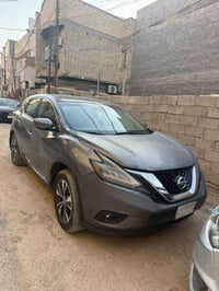 مديل ١٩ ماشية ٣٥ وارد امريكي الحادث بجم بدون لغد وشواصي بدون اي نواقص ...