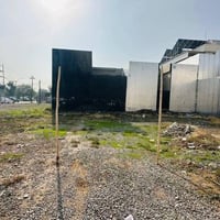 ساحة احتفالات • ٣٠٠م • واجهة ١٥م