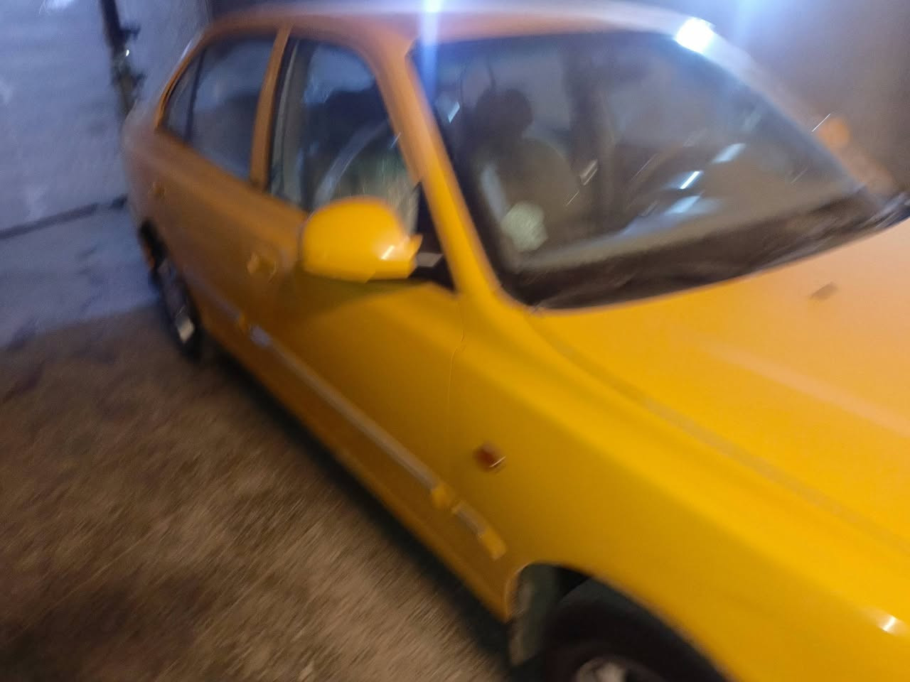 السلام عليكم فيرنا موديل 2015 سياره ما معوده مصفره هي وغرامات عنوان بغداد السعر 72هاتف ***********
