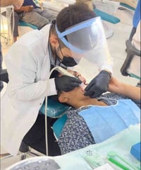 اسنان مجاناً • ناصرية - شهداء • عيادات جامعة العين