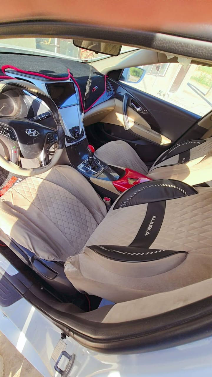 السلام عليكم للبيع  بسعر جوه السوك مال مستعجل 115ورقه فقط 
هونداي ازيرا 2014 خليجي
محرك 6 سلندر 3000 المرغوب
رقم شمالي دولي
تبريد قطعتين ثلج
تخم تاير اصلي جديد 
داخلهه  يخبل ع ايدي 
دشبول محدث شاشه كبيره اصليه
بطانه  بوب صاج بلادي 
كشنات جلد تبريد تدفئه + دوشمه
كهربائيات جديده اي نقص مابيهه
مانع انزلاق
مكينه وكير مكفولات
مري شفط
ترحيب ابواب مري اشاير
تثبيت سرعه
تحكم ستيرن جهتين
بردات  تضليل 2 قطع خلفيه + برده خلفيه تحكم كهربائيه عند الرجوع
حساسات اماميه خلفيه
شادلها منضومه زنون عالي وناصي  قطعتين تحكم في عدسه الايت من داخل السياره
صدر امامي خلفي جديد
كامرا خلفيه دواره HD 
تقفل السياره عند ابتعاد البصمه عن السياره  
كير عادي واوتماتيك 
محرك كير مكفولات 
السياره بيهه ضربه بالجاملغ الامامي وجه الصندوق ضربه بسيطه فقط بدون بارد وبدون تبديل بيهه قطع صبغ ابيع حزام  
السياره تخبل وجاهزه تريد تحويل تريد وكاله 
العنوان بغداد جسر ديالى ***********
