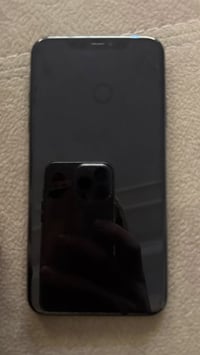 ايفون 11 برو ماكس للبيع  ذاكرة 256 دبل شريحة لون زيتوني بطارية السعر خ...