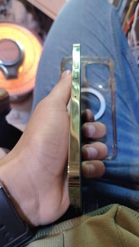 ايفون ١٣ برو ماكس • قفل