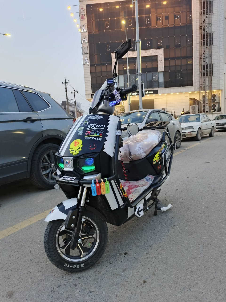 السلام عليكم للبيع تراوس السعر 750
واتساب ***********
