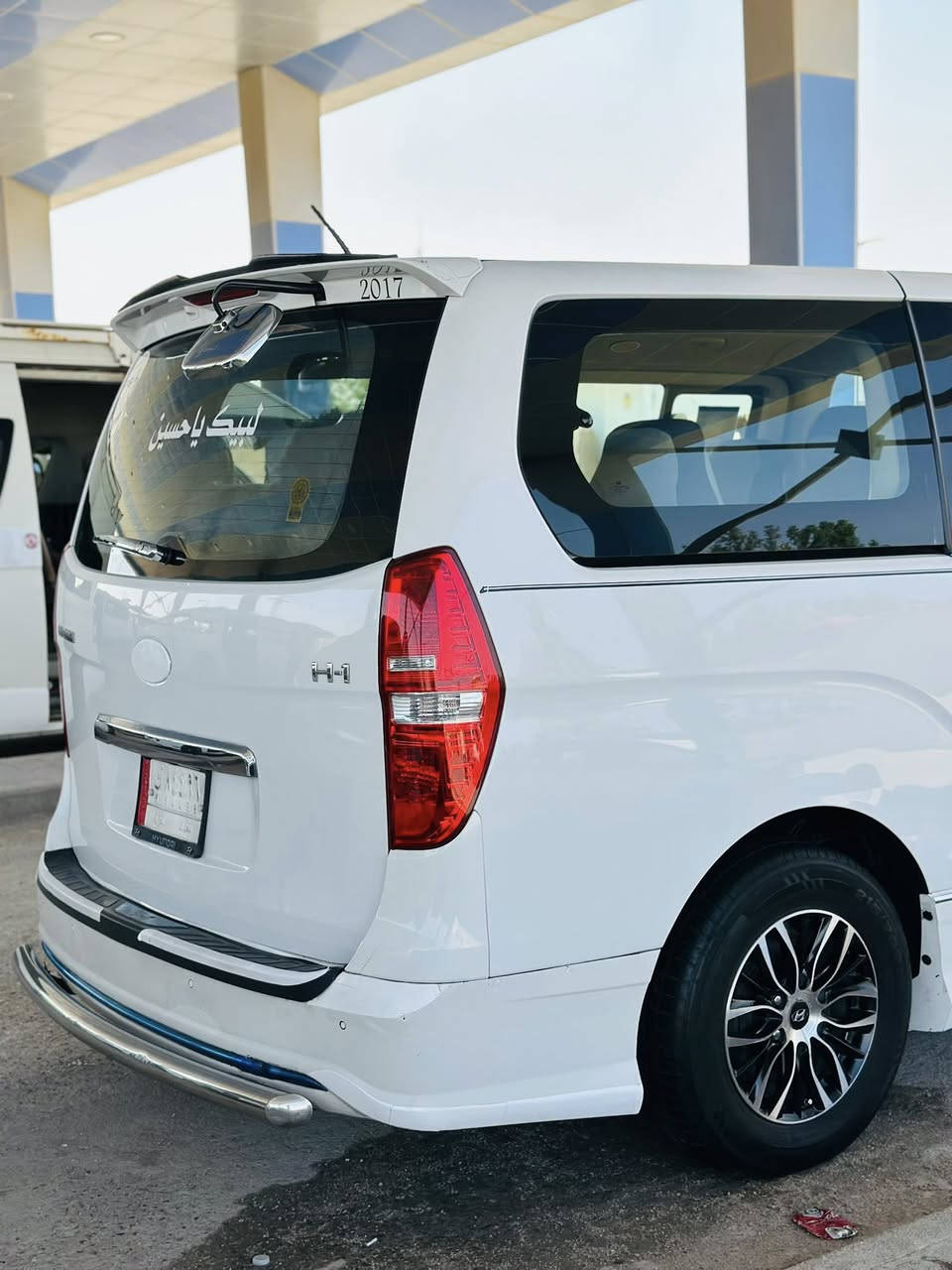 السلام عليكم 
للبيع فقط ستاركس 2017 مفتوح مكفوله كفاله عامه السياره جاهزه (مكينه صارلي سبوعين مجفته غراض اصليه )وحداديه ومنضومه تبريد وتدفئه كوله جاهزه مناقصه اي شي السعر اتصل وتدلل 
***********
