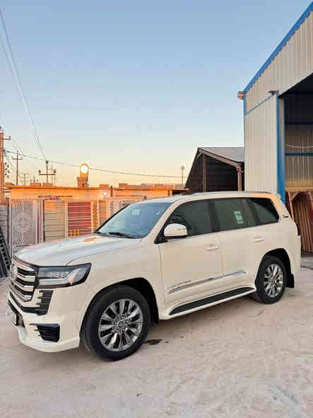 لاندكروز مديل 2008 محدثه 23 السياره جديده كارتون مواصفات vx مكفوله من الضربه والصبغ ما عدى قطع التحديث 8 سلندر شرط الكفاله تخم تاير حداديه تبريد رقم بغداد مشروع وطني رقم جديد سنويه جديده هزه جديده التحويل ثاني يوم السياره كلش مناسبه سعرها 290 وبيهه مجال بسيط حك الجيه بس رقم الهاتف *********** عنوان السياره بصره المدينة
