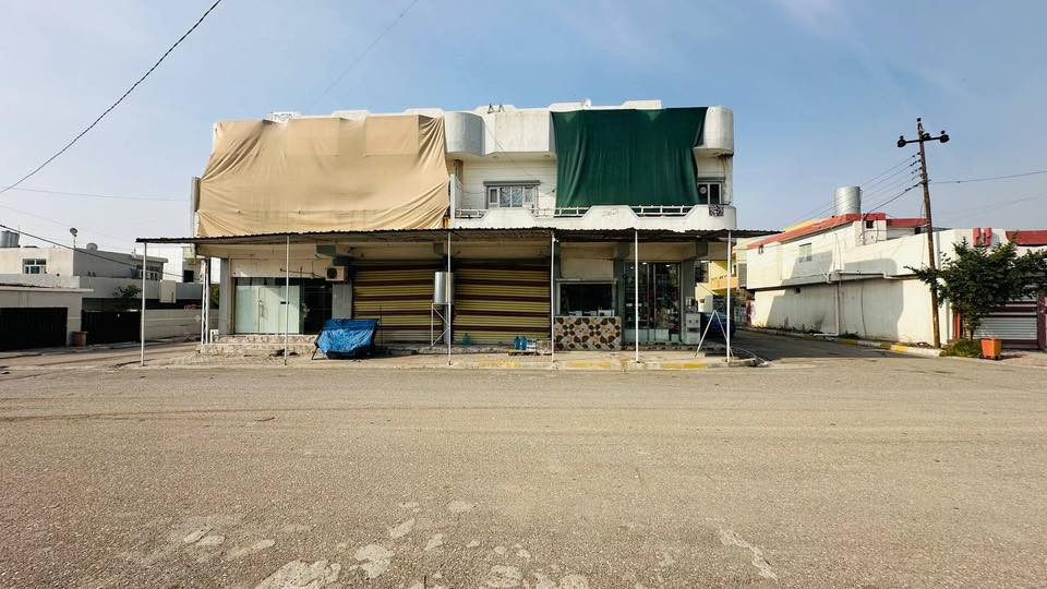 💠اعلان عقاري رقم(1088)💠

#دار_للبيع مع محلات وشقق في#ساحة_احتفالات خلف جامع الخير مطل على شارع عريض بمكان مميز وجميل جدا الوارد الحالي 1 مليون و400 ملاحظة الدار غير مؤجر حاليا مع شقة فارغة

💠#مساحة الكلية 500متر محلات مع الشقق 200متر

 💠#الواجهة مطل على ثلاث شوارع ركنان
____________________________
‏#instagram :  almalk_realestate
_____________________________
‏#facebook : الملك للعقارات والمقاولات 
______________________________

💠ليصلك السعر علق بــ (تم) ✔️

لاستفسار اكثر يرجى مراجعة #مكتب #الملك او الاتصال على الارقام التالية☎️
 
📞***********
📞***********

📍عنوان المكتب / شارع القدس مقابل اسماك حسن 
البغدادي

ونستقبل جميع العروض السكنية والتجارية بكافة مناطق كركوك 

#عقارات  #استثمارات  #كركوك  #مقاولاوت #تصاميم #الملك_للعقارات_والمقاولات
