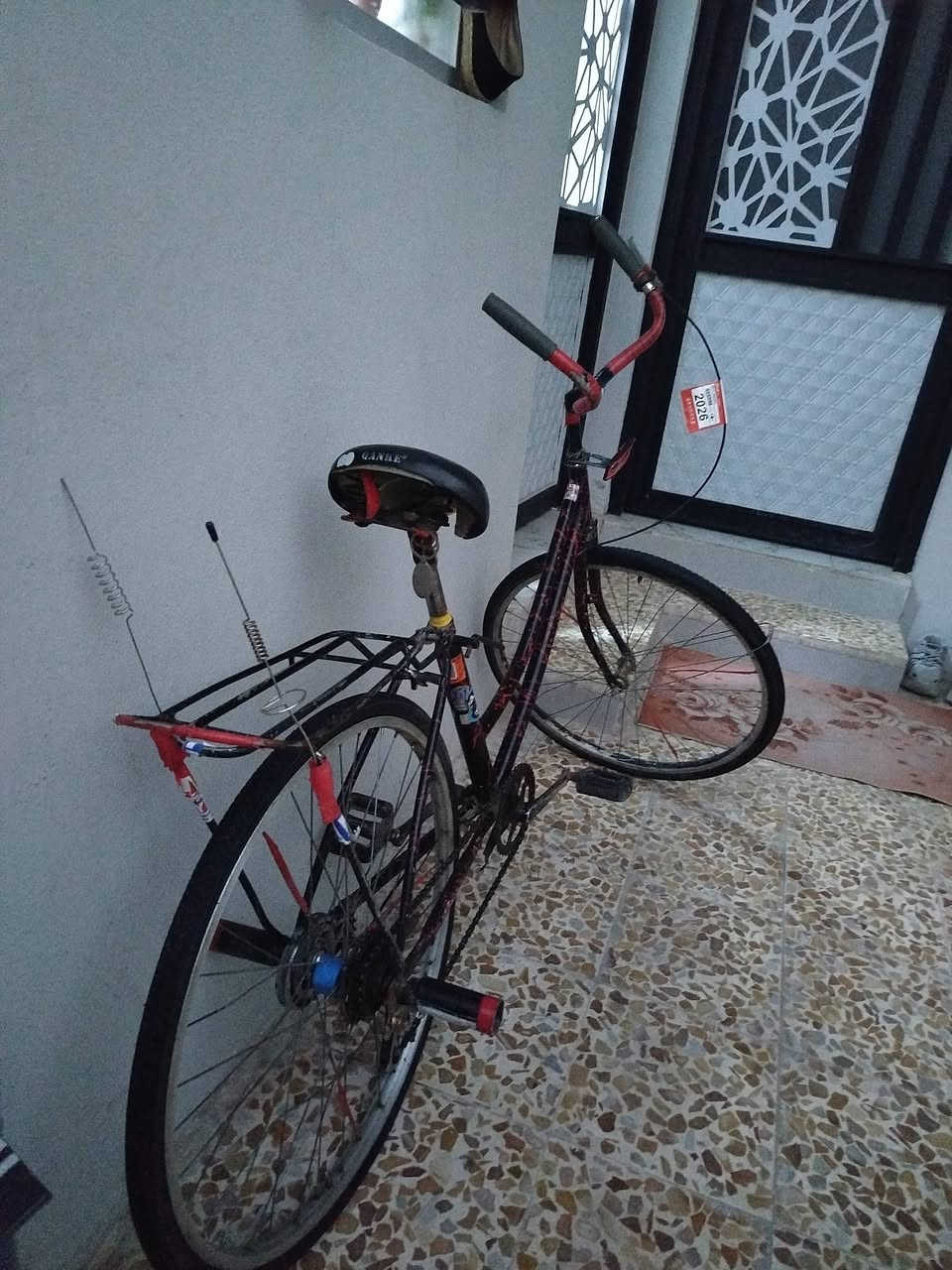 للبيع السعر 40وبي مجال ***********
