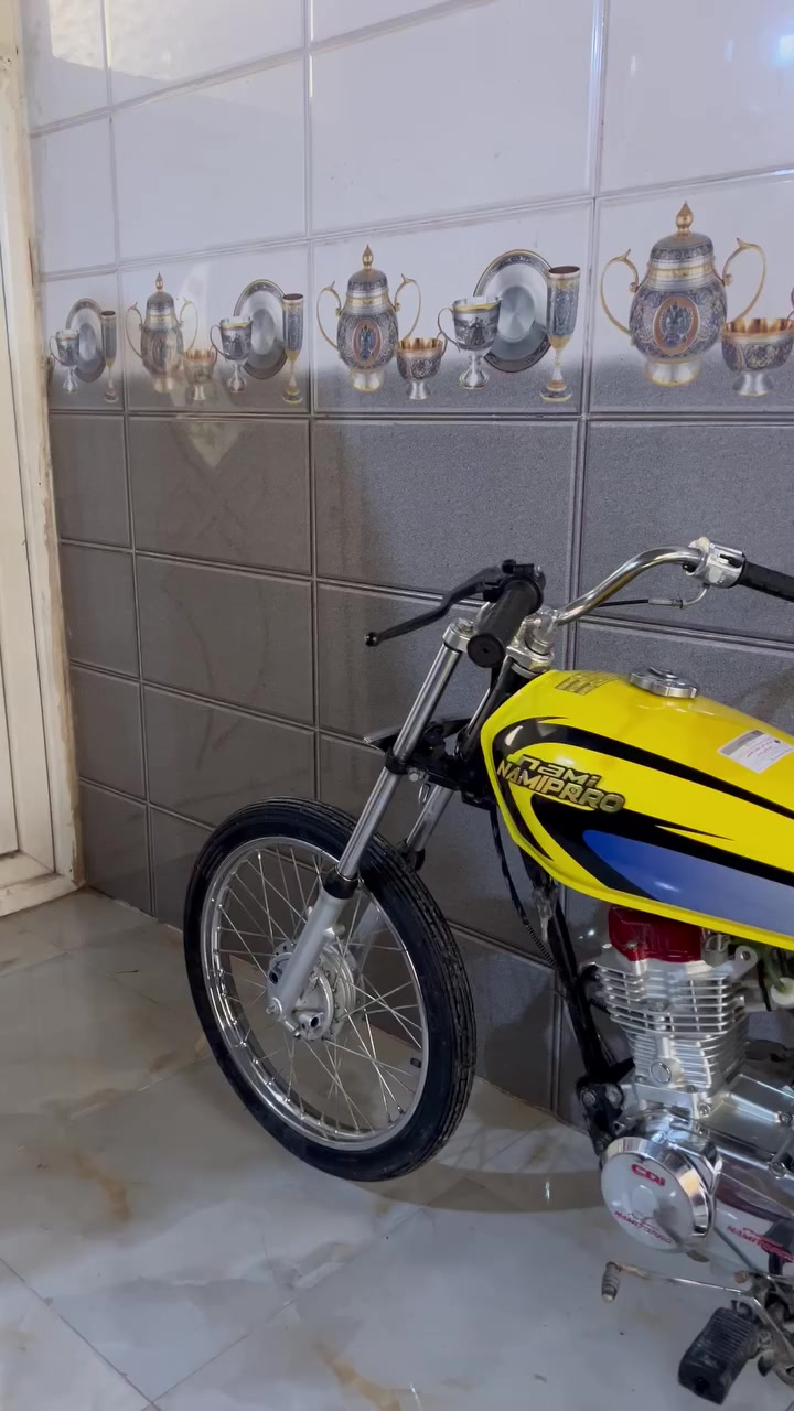 السلام عليكم نانه تيربو اصلي شاصي 21 تعيره مديل 26 درجه فصله ومعدل اوراق سكنر سعرها خاص 
*********** 
درجه مال جنايه
