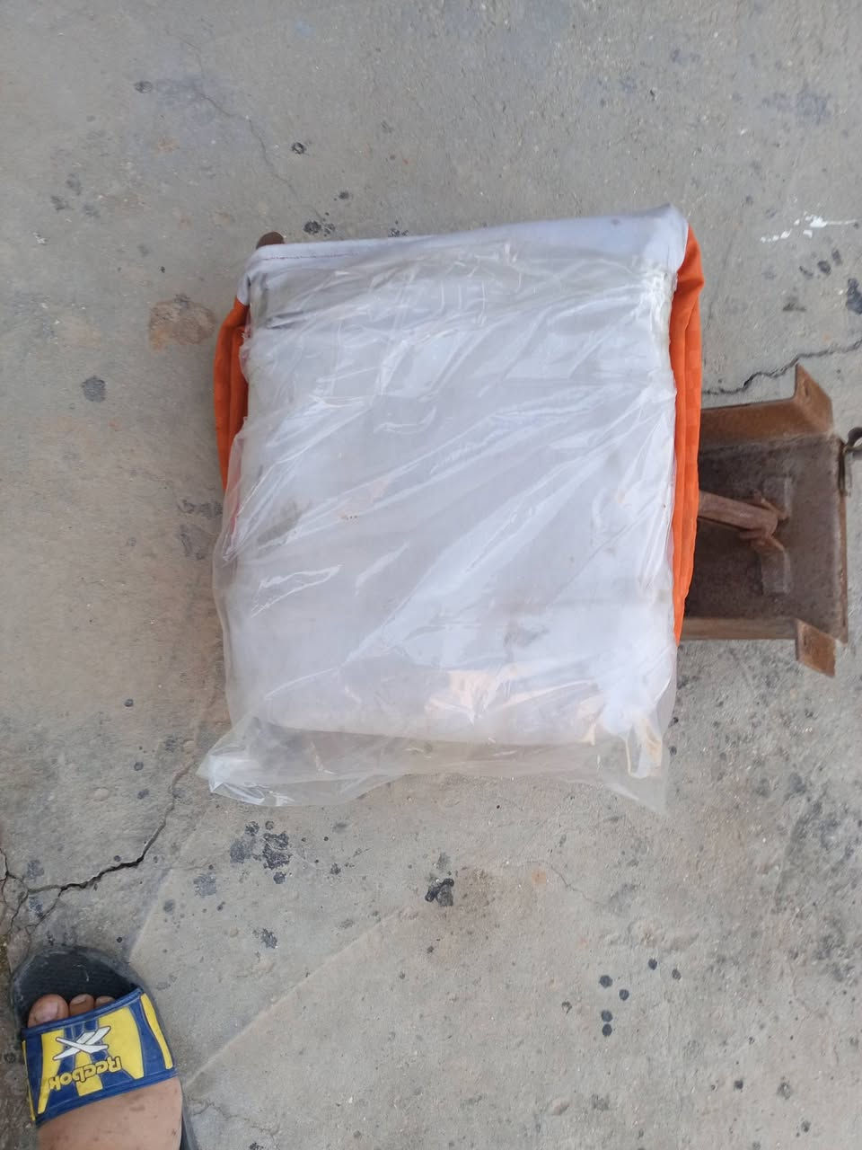 السلام عليكم كشنات كيه بستا جدد للبيع عدد 2 نضيفات مان بابل الكفل السعر 40التلفون ***********
