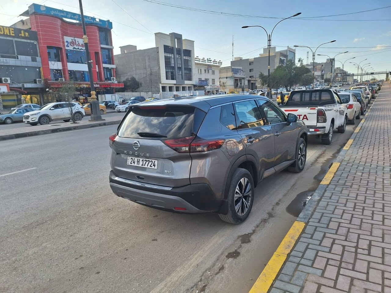 سلام عليكم سياره البيع مكفوله من صبغ من ضربة ماشيه 45 مكانه فلوجه سعر 235 بيه مجال شي بسيط رقم 
7830445522
***********
