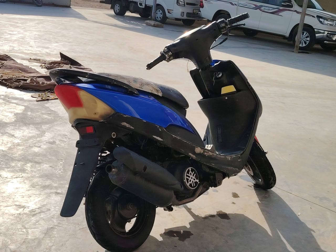 سلام عليكم دراجه ماكس عدله للبيع
بوشتهة ٤٩ بلاد
محرك مفتوح
كهربائيات كلهة شغاله سلف
هندر شغال
للتصال *********** موجود واتساب
مكاني واسط الصويره
