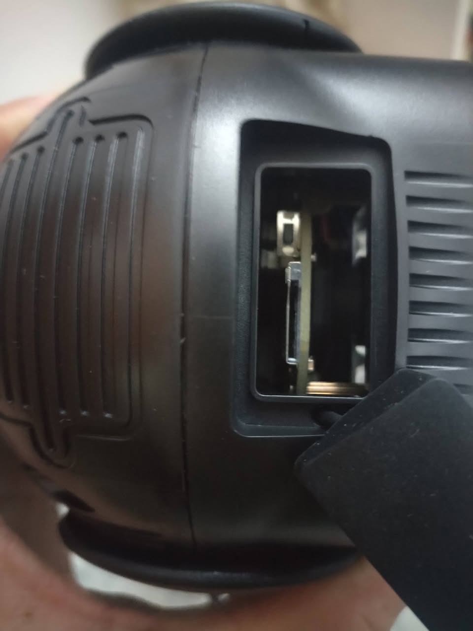 كامرة احترافية ثلاثية الحجم الكبير صوت وصورة وانارة وسبيكر وانذار وخزن عالمبايل سعر45


**إذا كنت صاحب هذا الإعلان وتريد حذفه لأي سبب، رجاءا أرسل رسالة إلى الدعم الفني**