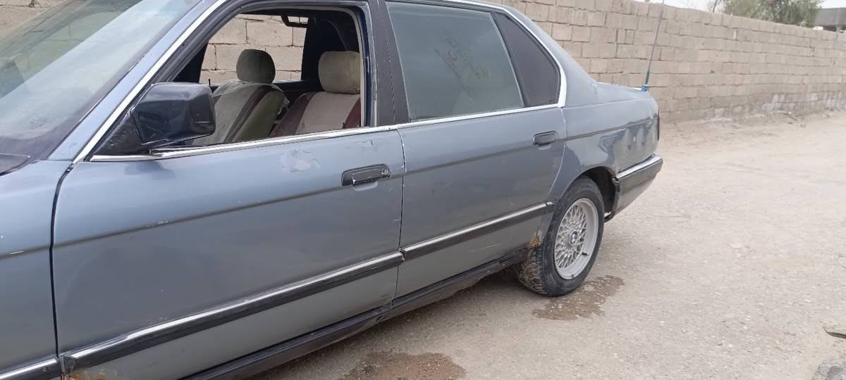 بيم 700 محور 2500 فيفيتي محرك وكير كفاله 
رقم بغداد 
سنويه 2026 
سياره جاهزه 
بيه صبق عام 
دواخل نضيفه شوف عينك 
سعر 28 
مكاني بصره قضاء الدير 
***********‏‪
‏‪***********‬‏
