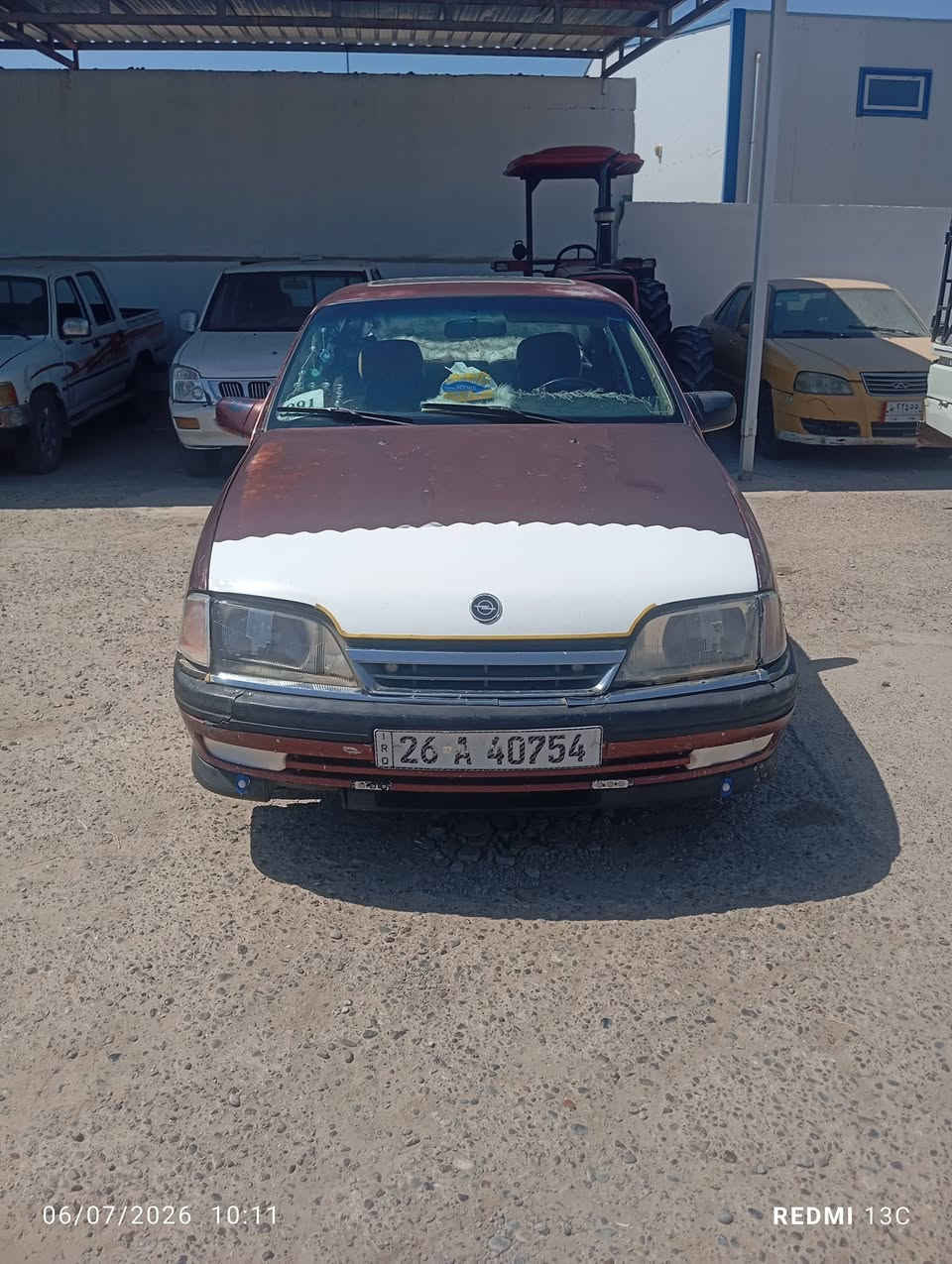 سلام عليكم سياره للبيع اوميكا موديل 91محرك وكير شرط سياره بسمي دفتر بانزين سياره نظيفه مال جناي صدر امامي خلفي نظيف فول جديد ***********مكاني الحويجة السعر خابر وتدلل
