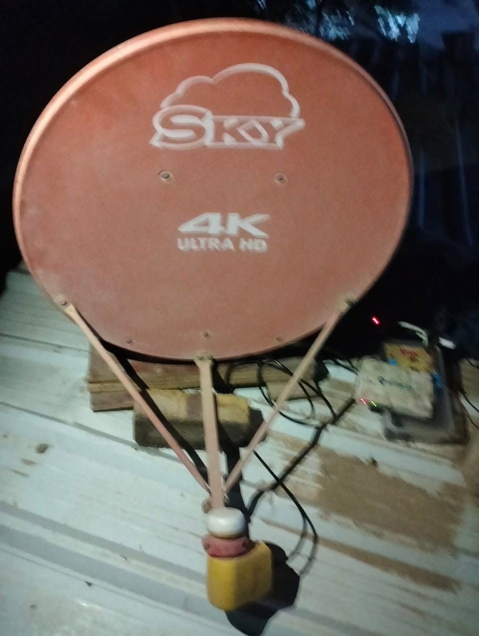 الحمد لله ، جزء من عملنا تنصيب طبق حجم 70cm نحو مدار النايلسات 7° غرباً مع ألتقاط كافة قنوات و باقات المدار المتنوعة الدينية _ الإخبارية _ الوثائقية _ مسلسلات _ أفلام _ كارتون أطفال _ الرياضية .. الخ 📡🛰️

العنوان. : الكوت _ زين القوس 

للتنصيب يمكنكم التواصل عبر 
الهاتف : ***********
واتساب : ***********

#عملنا كافة مناطق الكوت
