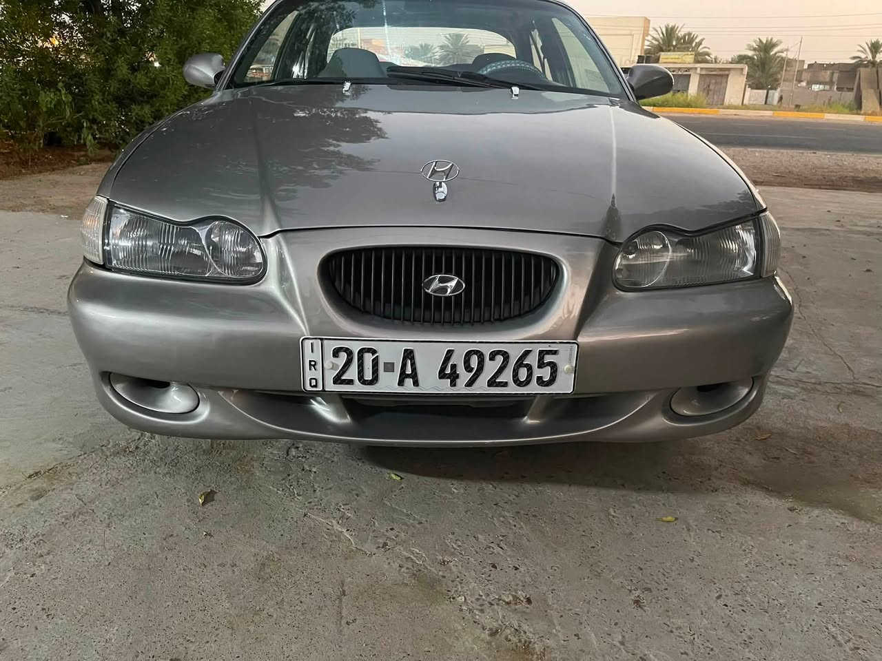 سوناتا موديل 2000
محرك وكير جدد صدر دبلات جدد تخم تاير جديد سياره شرط بدون اي ظرر ولا دعم صبغتها لانها جارده  اول صبغه الها غرفتها كلش حلوه سنويه لل 30 سياره مكفوله من الدعاميه للدعاميه نقصها فقط كمبريسر تبريدها ظعيف اليشتري شرط تحويل سعرها 45وبيها مجال مكانها ديالى قرب تقاطع القدس للتواصل ***********
