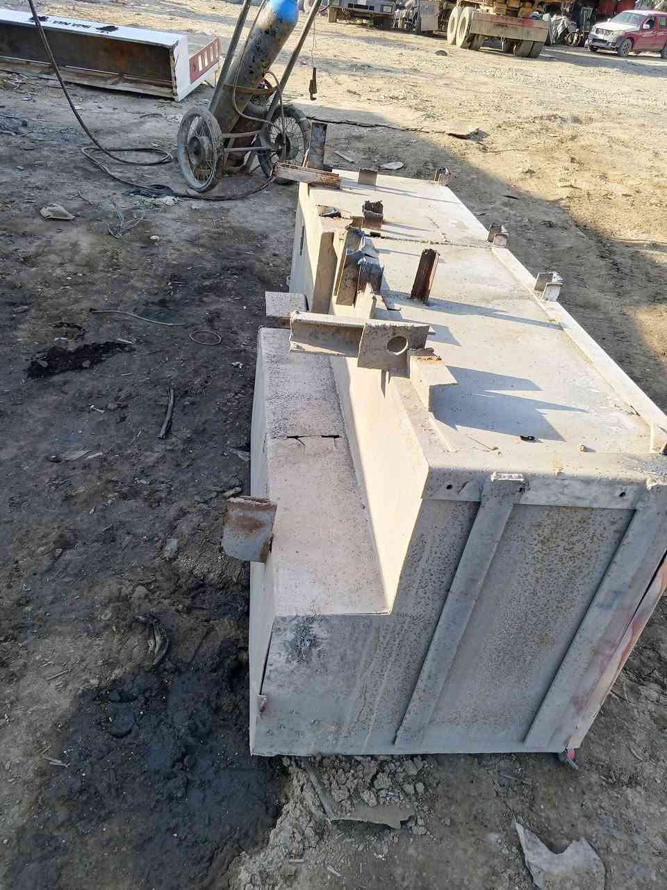 للبيع غراض عربانه صناديك أوربي مكاني جرف النداف حسين ***********
