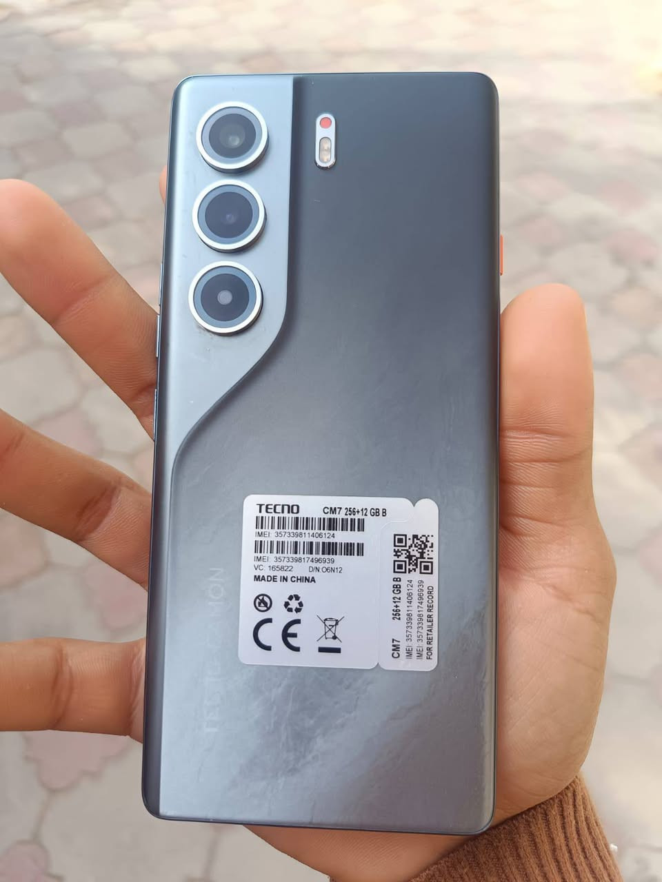 سلام عليكم عدي هاذا الجهاز استوني ماخذه  اخو الجديد تكنو كمون 40 برو فايفجي ذاكره 256 عشوائيه 24 /12+12 جهاز أمانة الله ورسوله جديد كلش ومامستعمل هواي ونضافته ميه بلميه كبال عينك اريد مراوس بايفون 13 برو ماكس بس كون وتر ونضيف مكاني نجف ***********
