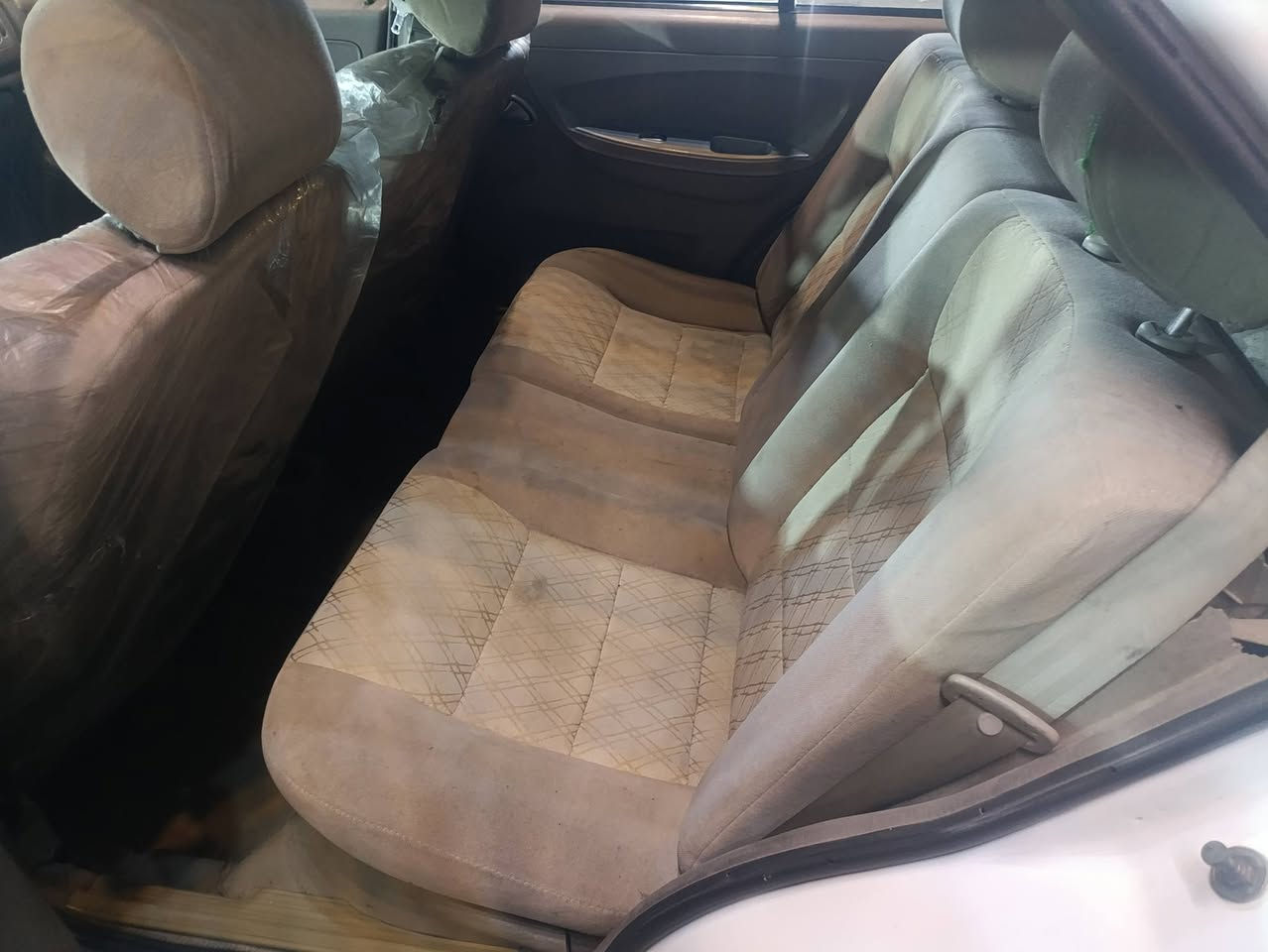 سلام عليكم شيري كوين 2010للبيع  كفاله عامه
 كير مكينه صدر امامي خلفي مكفول 
كهربائيات كلها  شغاله شاشه اندرويد كامره
 تبريد ثلج
رقم انكليزي بسمي مصفره غرامات 
سنويه لل 31
تخم تأير جديد
سياره جديده وكلها بلاده 
السعر 42بيها مجال حك الجيه عنواني بغداد البياع 
رقم ***********
