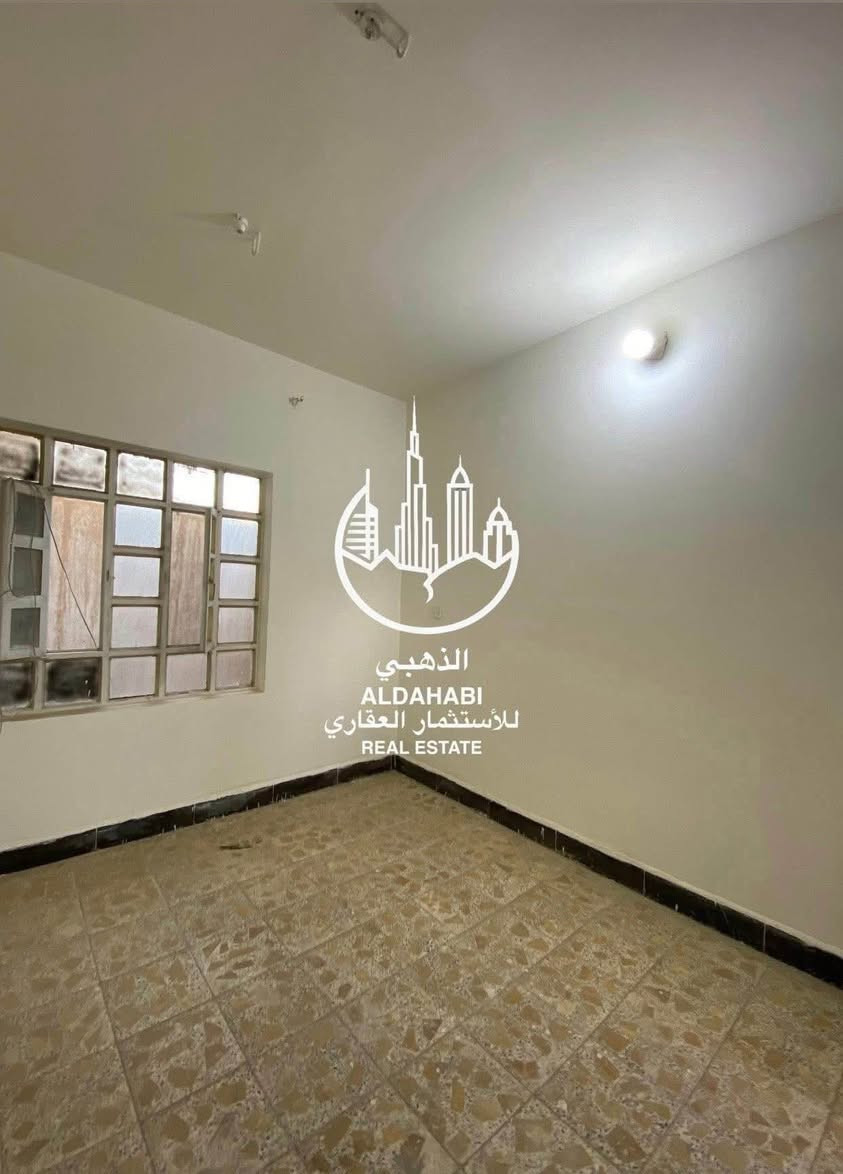بيت طابقين للايجار في دور الصحه ركن موقع ممتاز جداً يلائم السكن العائلي

مواصفات البيت يحتوي اربع غرف منام ، صاله ، استقبال ، مطبخ ، صحيات 

سعر الايجار 850 الف  
.
للمعلومات اكثر الاتصال على الارقام
*********** 
***********
او زيارة موقعنا 
البصره _ شارع عام حي الزهراء _ قرب مستشفى النفط 
الذهبي للاستثمار العقاري
مجاز قانونياً البصرة, العراق
