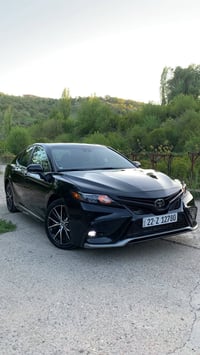 تويوتا كامري موديل ٢٠٢٤ سياره كه زور خاوينه ١٩ ميل روشتوه ٣پارچه ي سبو...