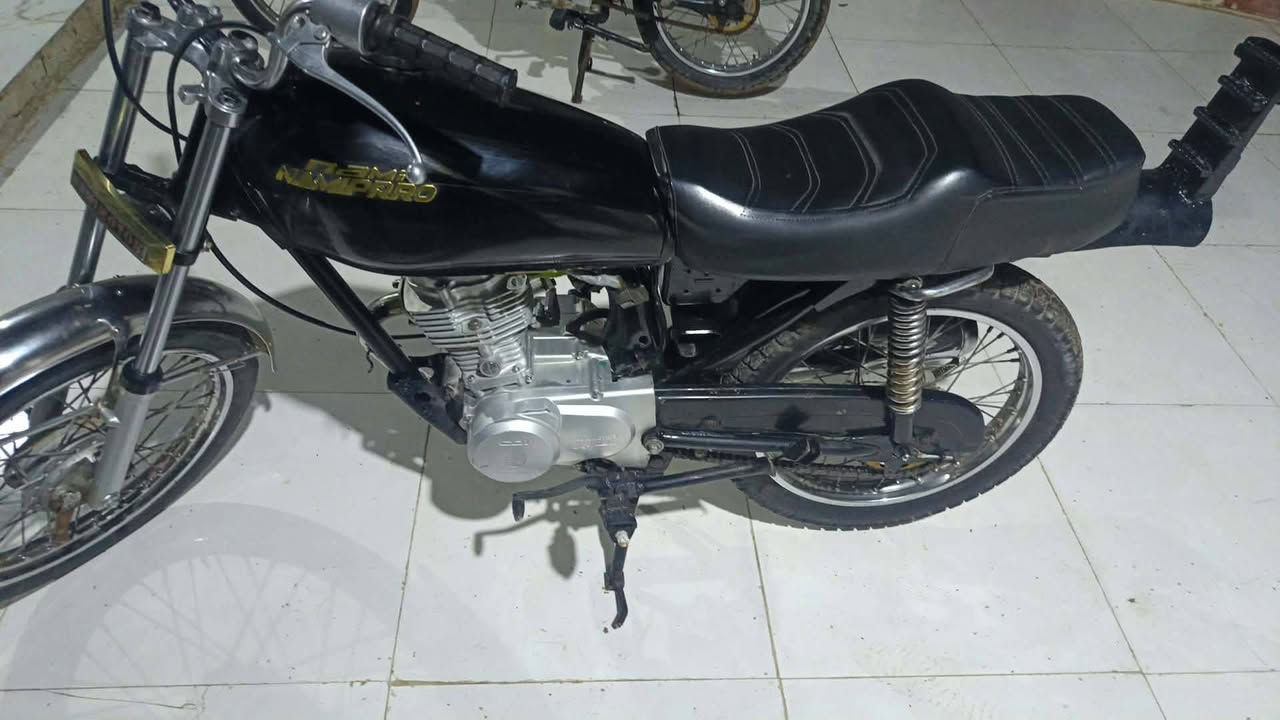 للبيع ادوات 400 قفلها
***********
