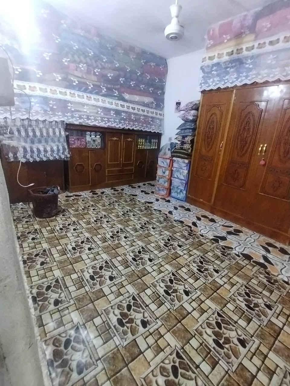 بيت للبيع بلكحلاء بحي الرحمه مساحه 125متكون غرفتين وصاله وديوانيه ومطبخ وصحيات رقمي ***********
