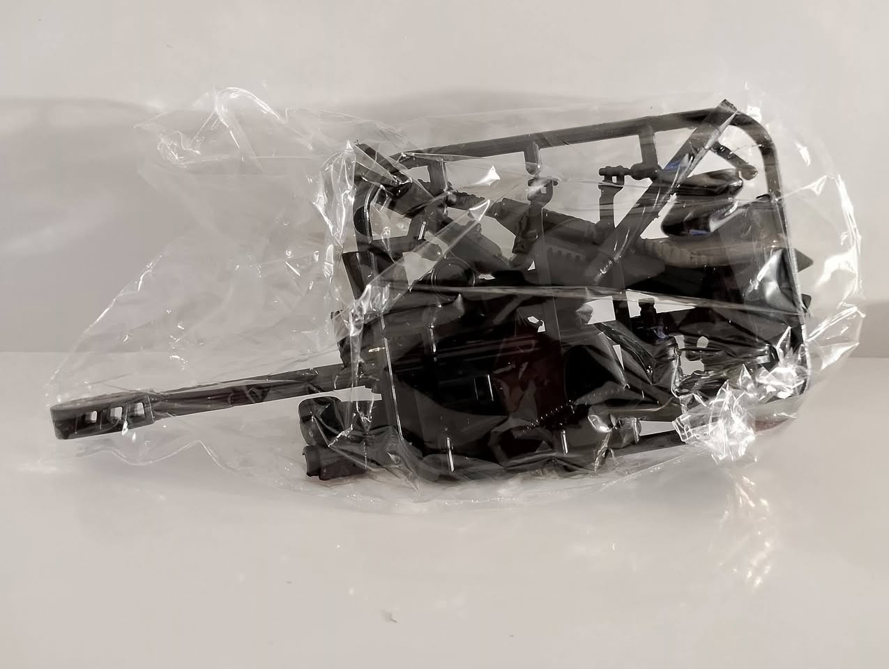 للبيع مجسم لبندقية قنص يسمى "Long Range Sniper Weapon - LRSW".
بمقياس 1:6.
يأتي المجسم في مجموعة تجميع بلاستيكية تُعرف باسم "4D Model Gun".المجموعة مخصصة للعرض والتركيب، ولا تحتوي على وظائف إطلاق حقيقية.
المجسم مصنوع من البلاستك بلكامل.
تفاصيل دقيقة جدا.
السعر5الف.
يتوفر توصيل لجميع المحافظات.


**إذا كنت صاحب هذا الإعلان وتريد حذفه لأي سبب، رجاءا أرسل رسالة إلى الدعم الفني**