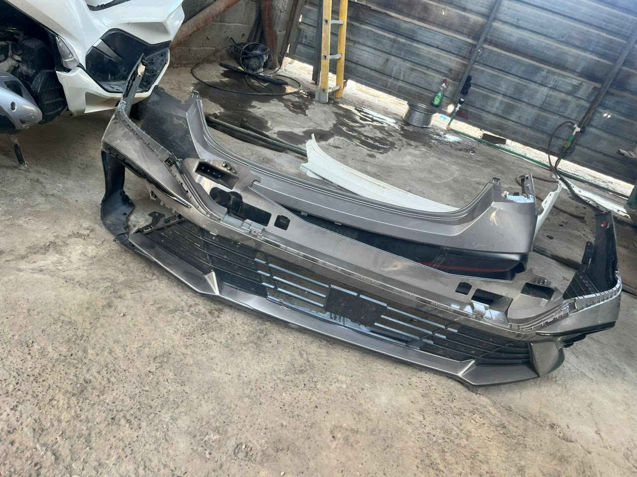 لسلام عليكم  ***********
مازدات زوج النترا اصلي شرط واحد كلشي مبي بس جامه والثاني جامه وشويه تصليح شرط شغالات وكلشي مبيهن دعاميات وحده إماميه وثنين خلفي الي يريد يتصل وبخدمته
