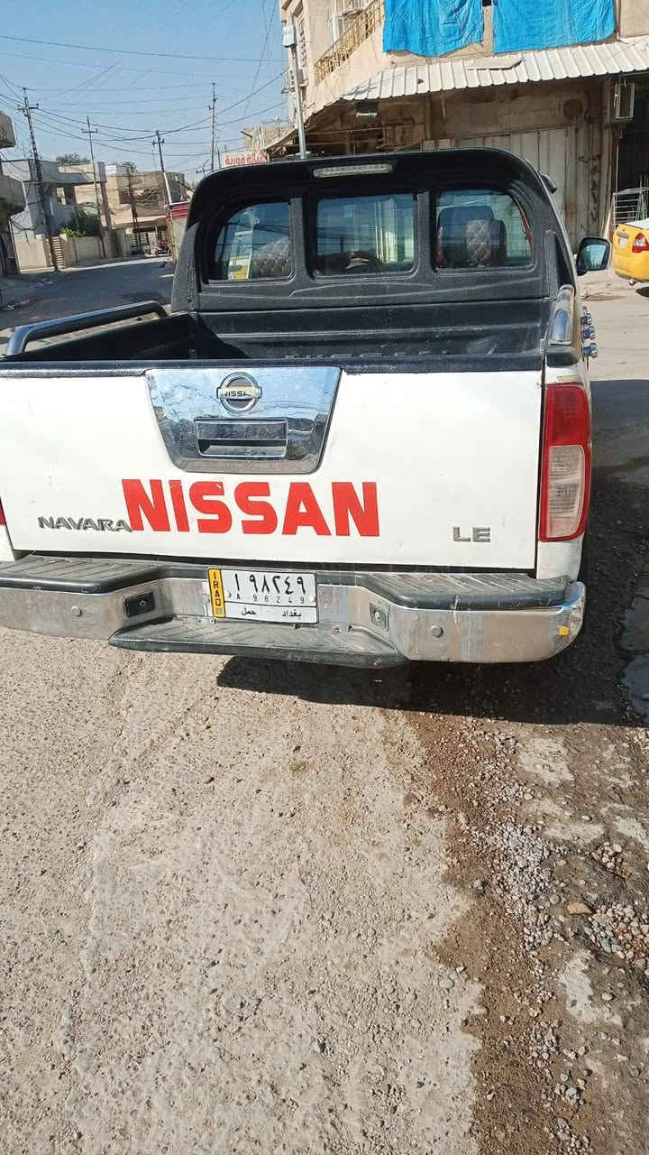 السلام عليكم نيفاره موديل ٢٠١٢ رقم بغداد بسمي بيه جاملغ امامي مكينه بيه تنقيص كير وتماتيك ‏‪***********‬‏
